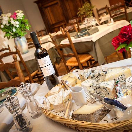 Logis Hotel Restaurant Le Mont Aigoual Меруес Екстериор снимка