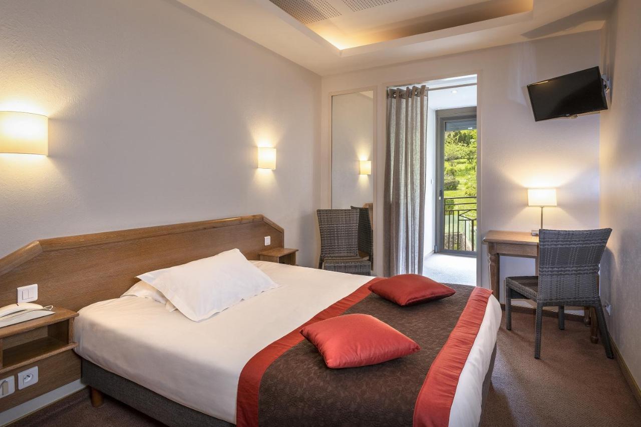 Logis Hotel Restaurant Le Mont Aigoual Меруес Екстериор снимка