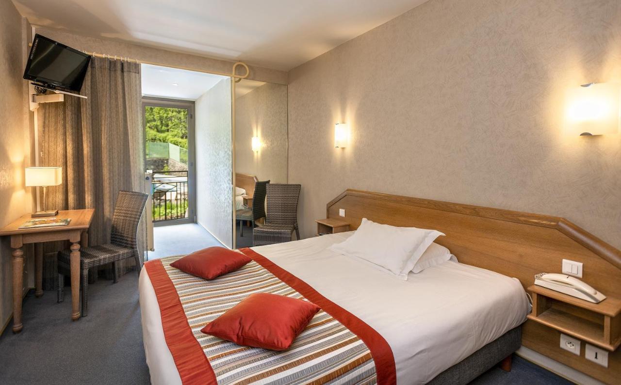Logis Hotel Restaurant Le Mont Aigoual Меруес Екстериор снимка