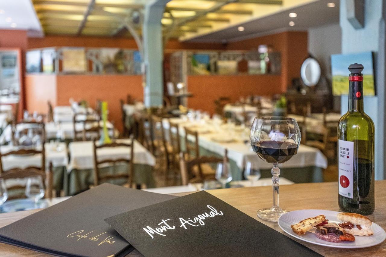 Logis Hotel Restaurant Le Mont Aigoual Меруес Екстериор снимка