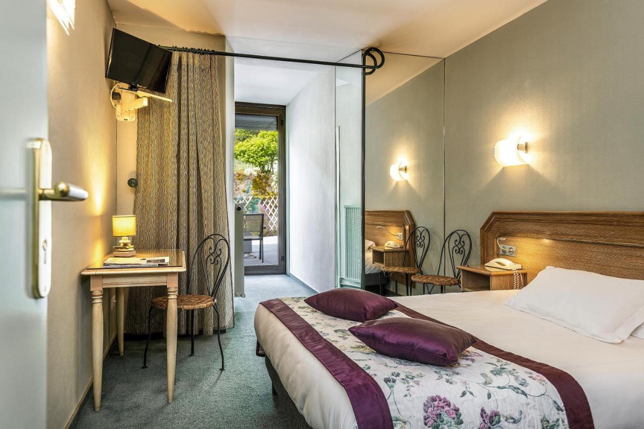 Logis Hotel Restaurant Le Mont Aigoual Меруес Екстериор снимка