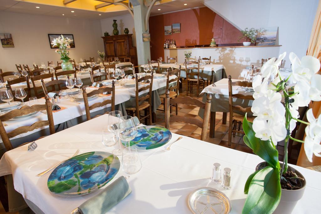 Logis Hotel Restaurant Le Mont Aigoual Меруес Екстериор снимка
