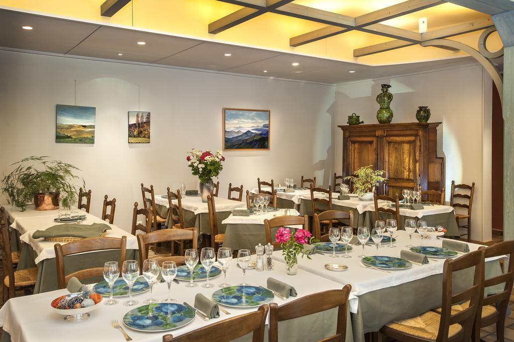 Logis Hotel Restaurant Le Mont Aigoual Меруес Екстериор снимка