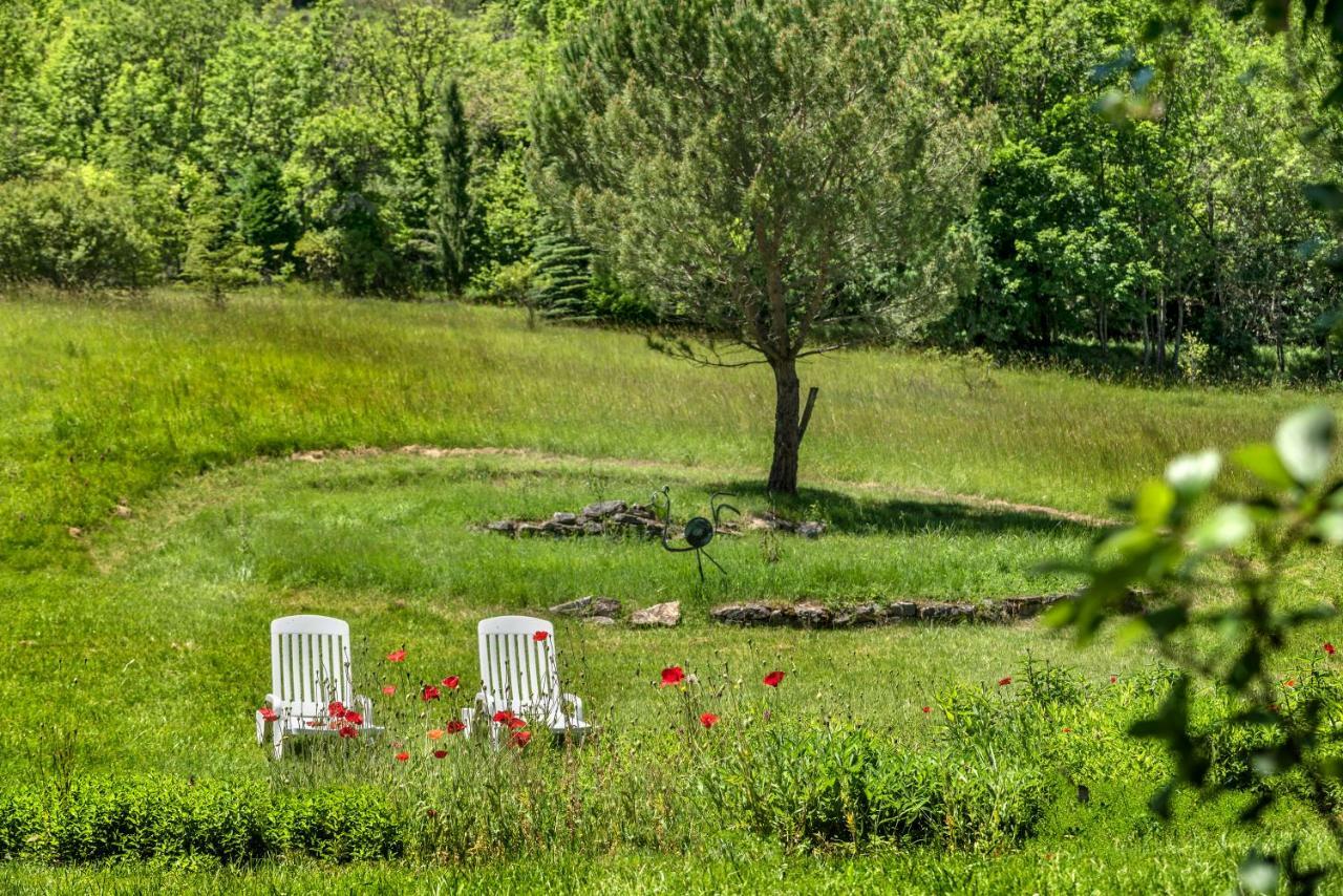 Logis Hotel Restaurant Le Mont Aigoual Меруес Екстериор снимка